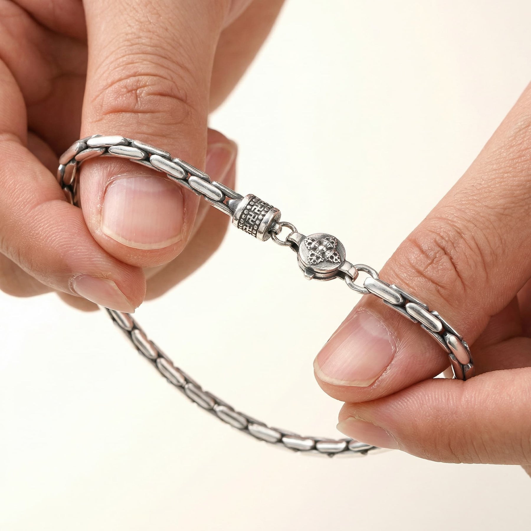 Pulseira Vajra de Prata Esterlina